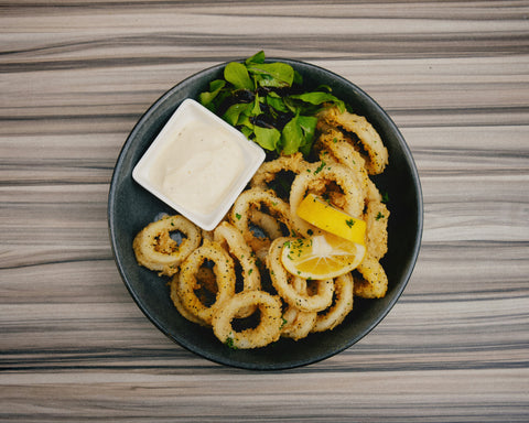 Kalamarakia Tiganita – Frittierte Tintenfischringe 